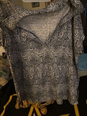 Rachel Zoe Navy and White Printed V-Neck Blouse